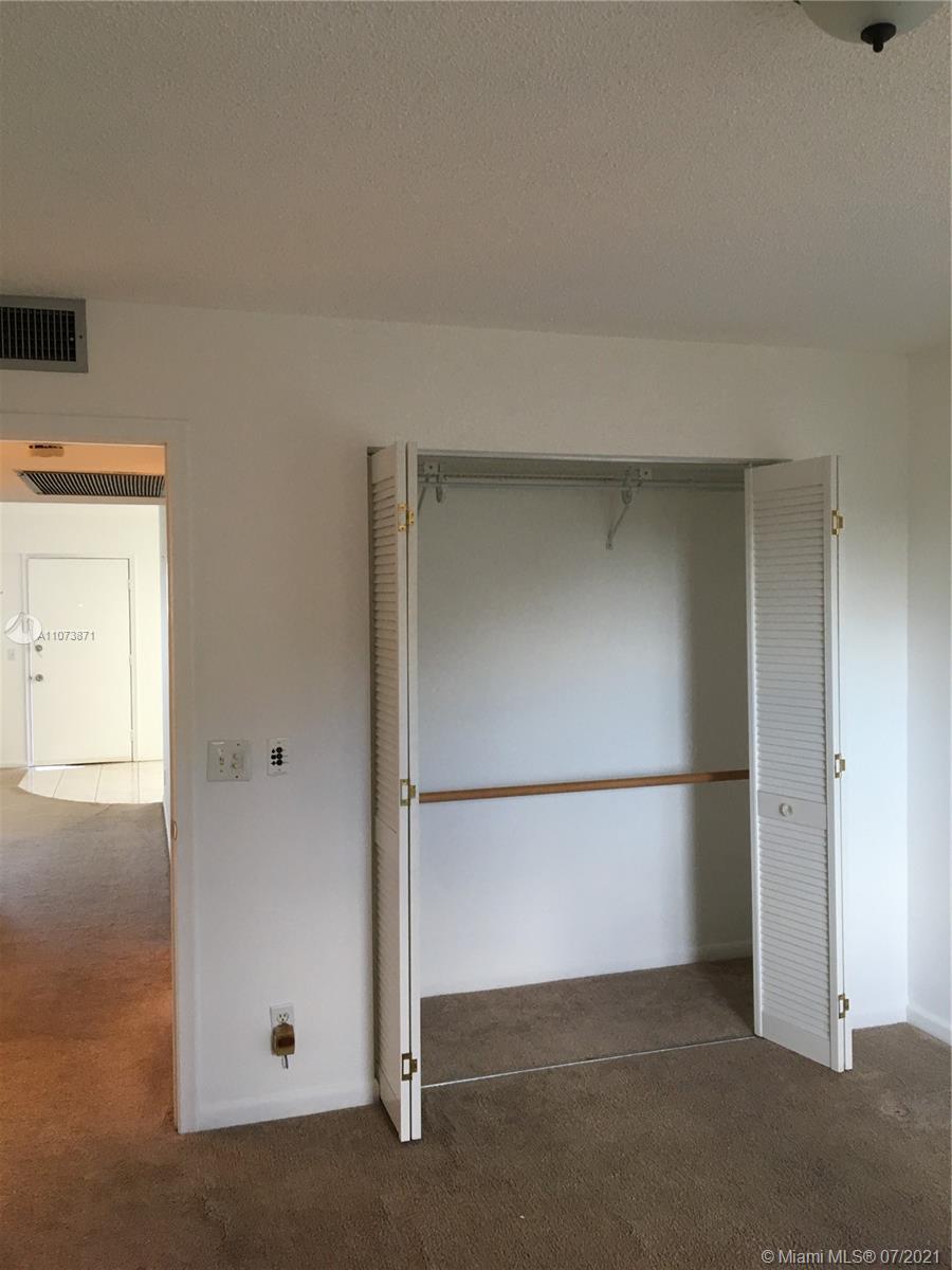 KINGSLEY AT CENTURY VILLA - Residential Lease