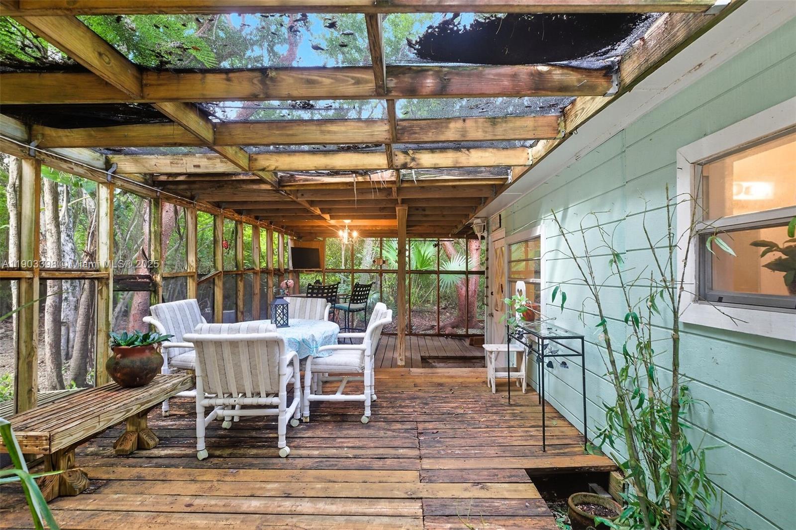 TAVERNIER ACRES - Residential