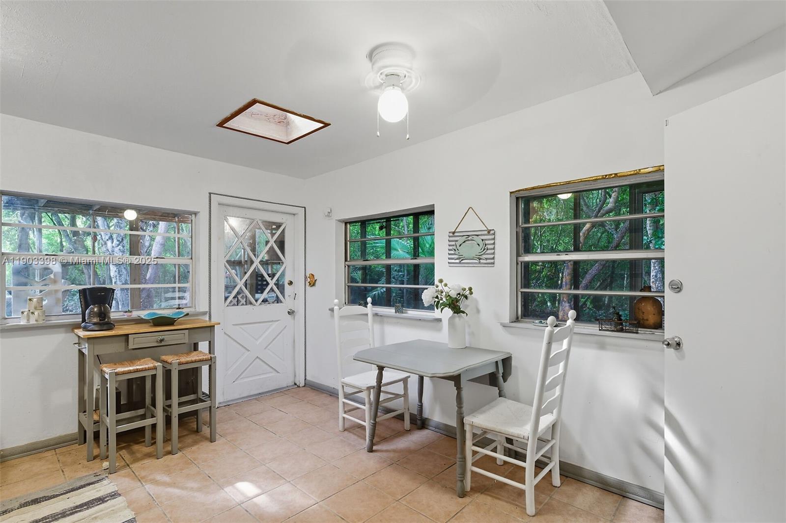 TAVERNIER ACRES - Residential