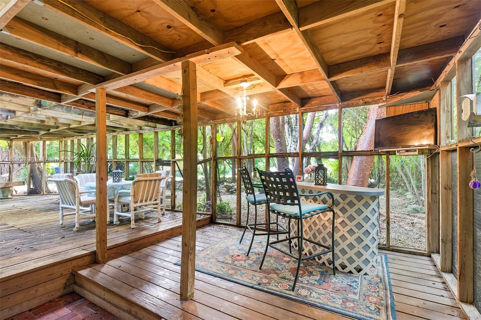 TAVERNIER ACRES - Residential