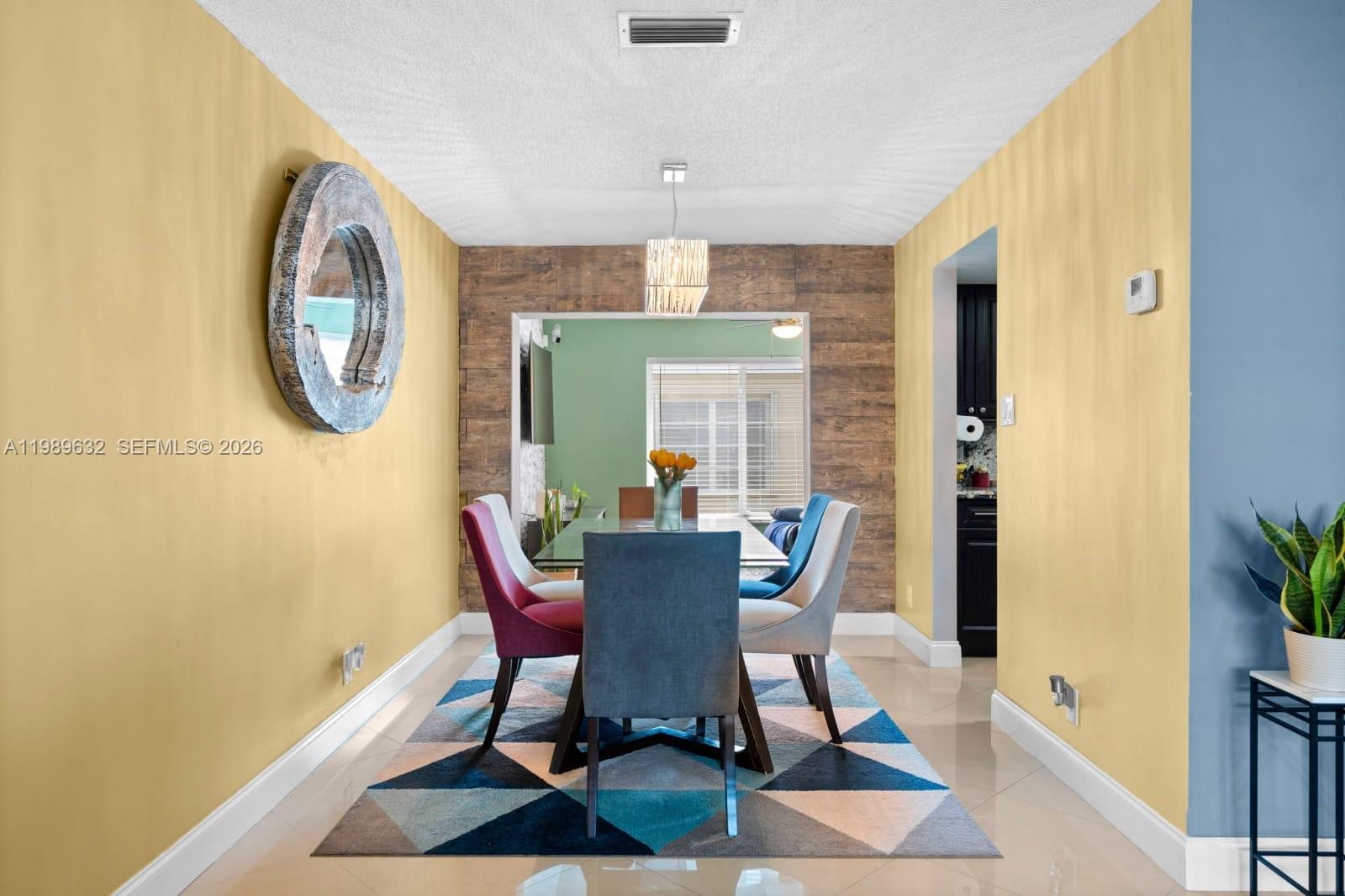 CRYSTAL LAKE 4TH SEC - Residential