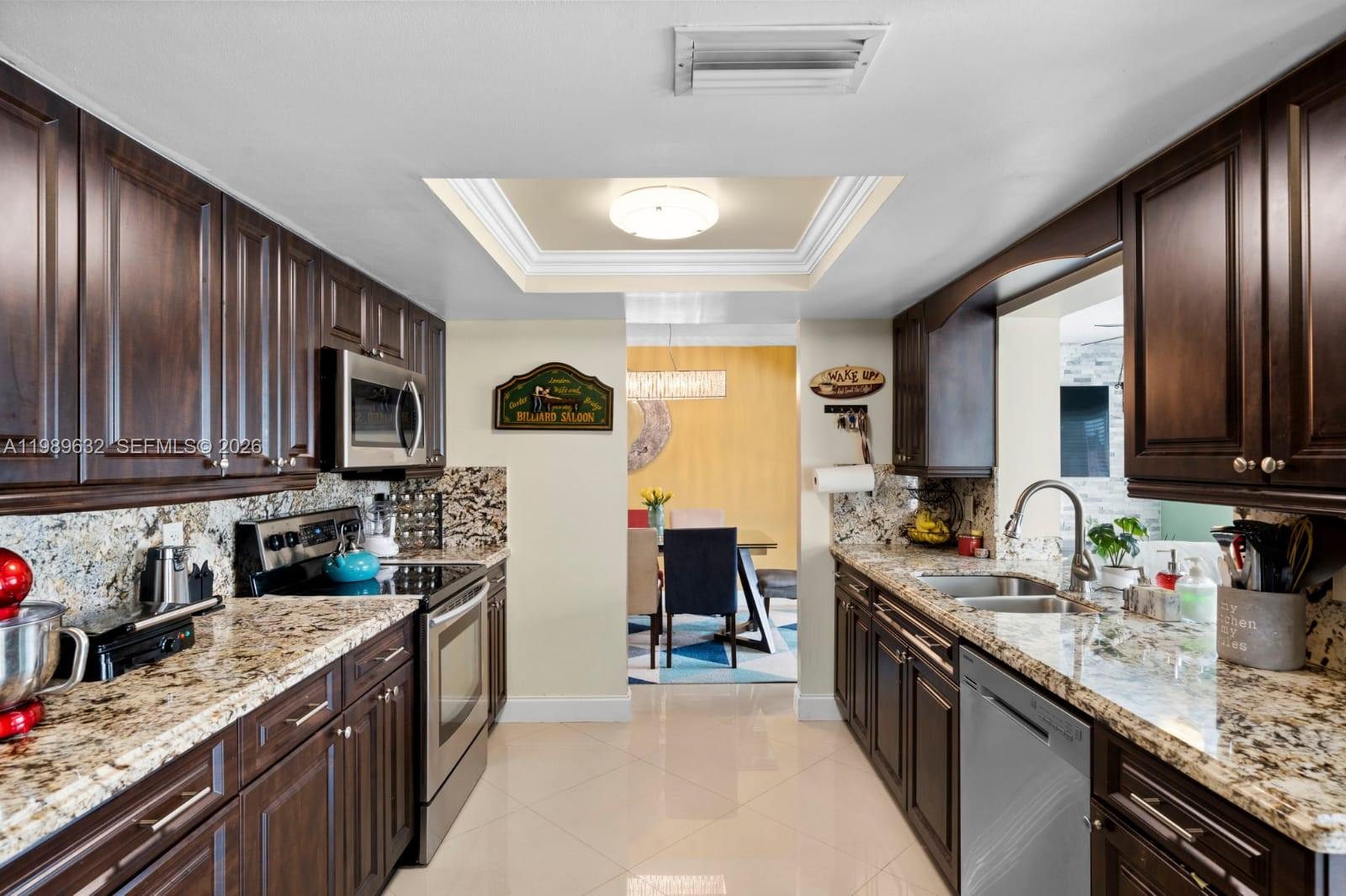 CRYSTAL LAKE 4TH SEC - Residential