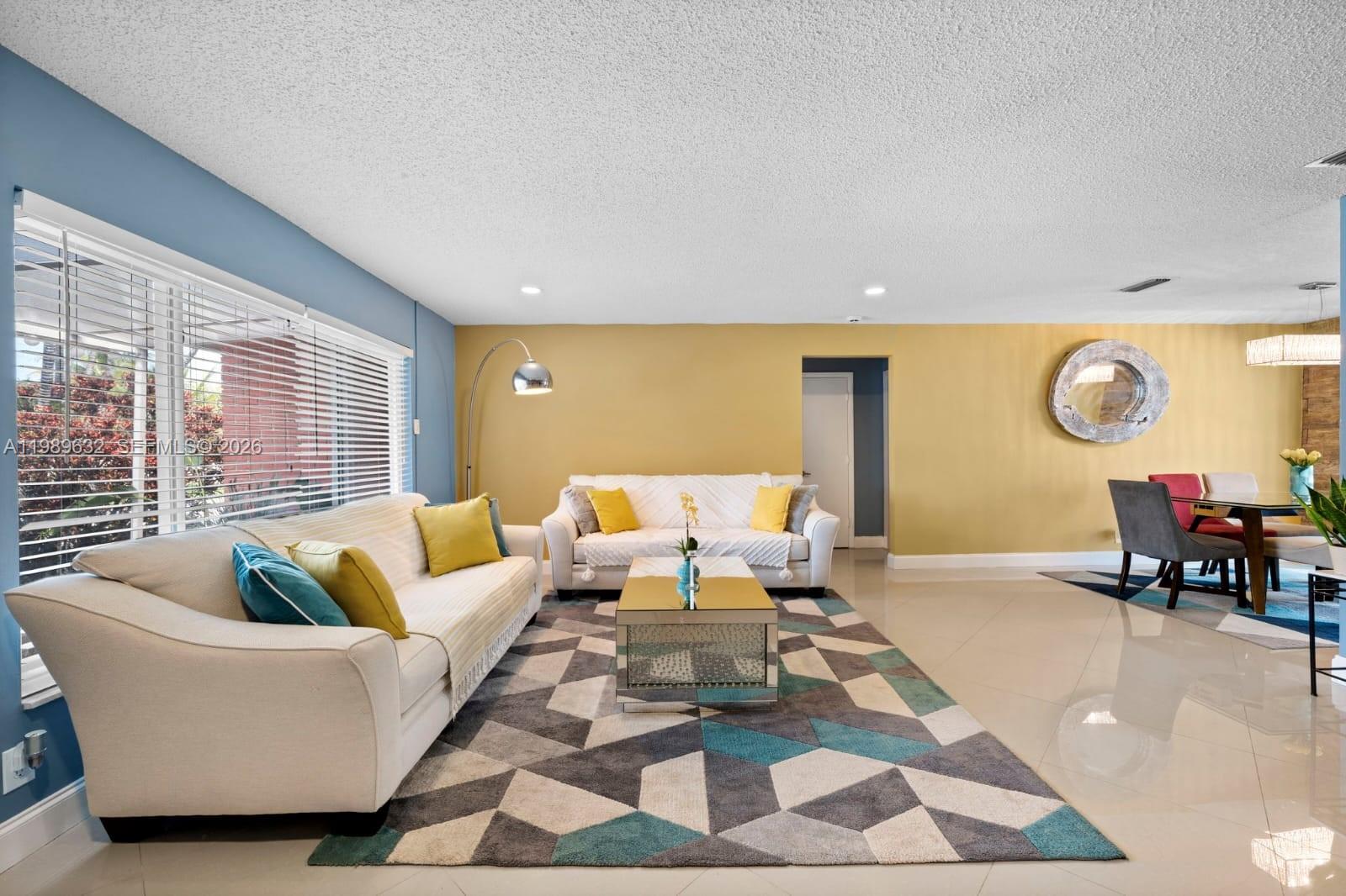 CRYSTAL LAKE 4TH SEC - Residential