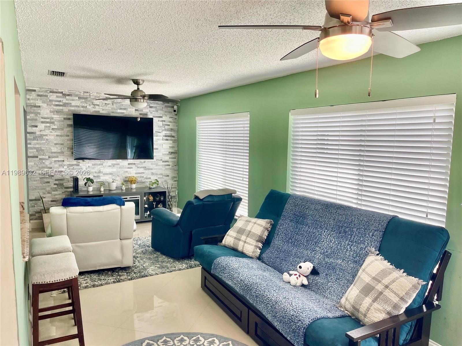 CRYSTAL LAKE 4TH SEC - Residential