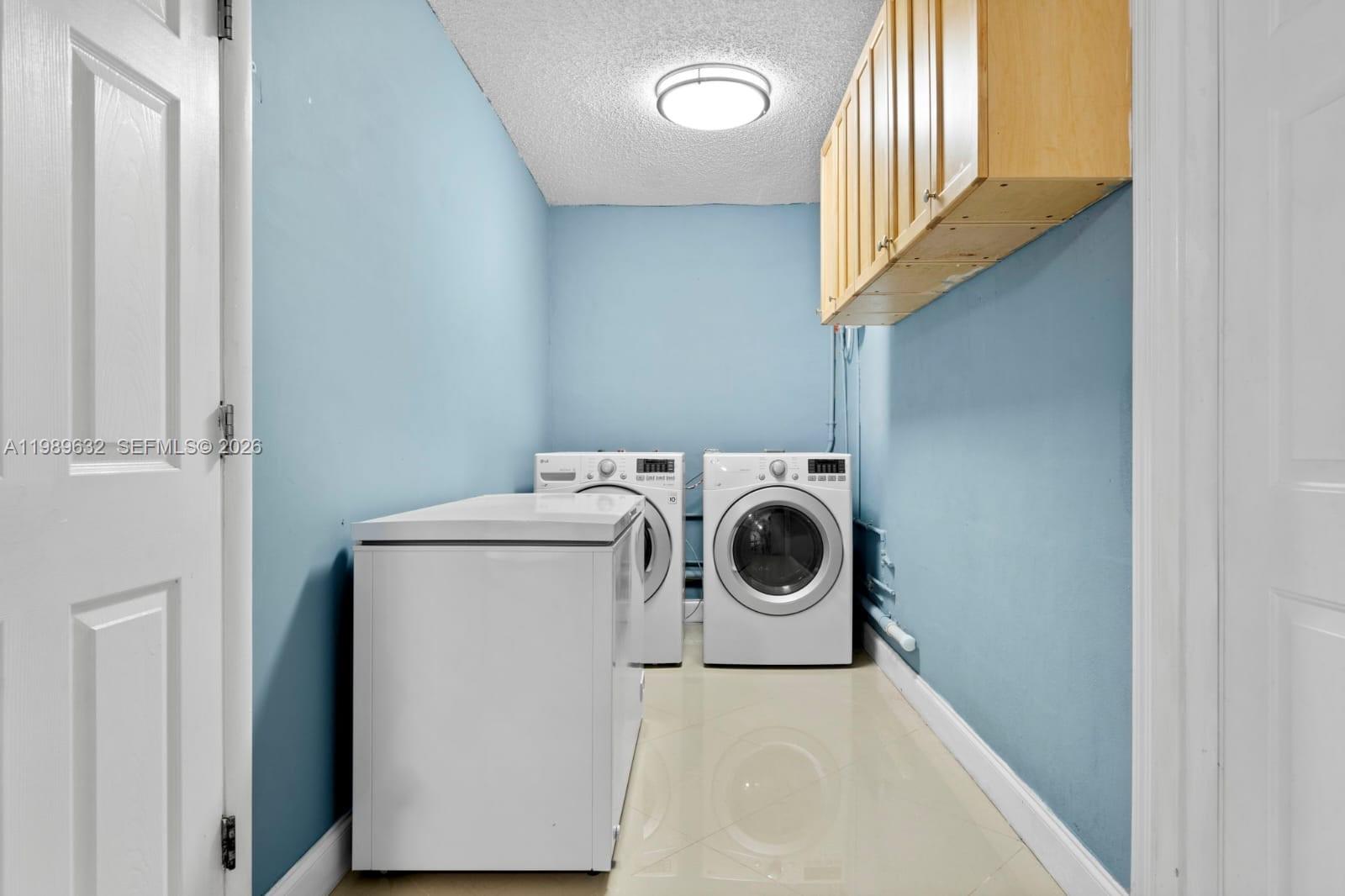 CRYSTAL LAKE 4TH SEC - Residential