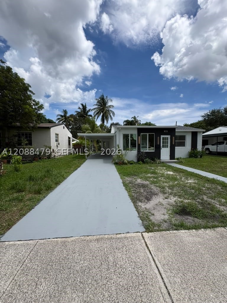 Photo of 825 S 28th Ave, Hollywood, FL 33020 (MLS # A12088479)