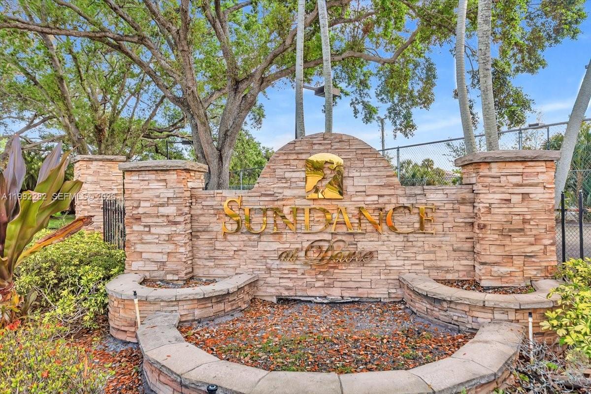 SUNDANCE AT DAVIE CONDO - Residential