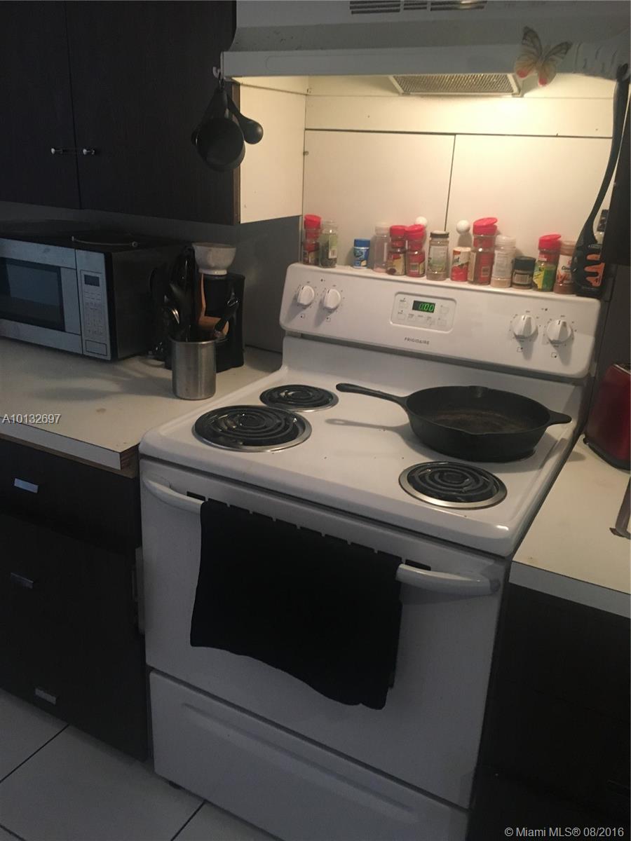 Lake Forest Sec 4 38-4 B - Residential