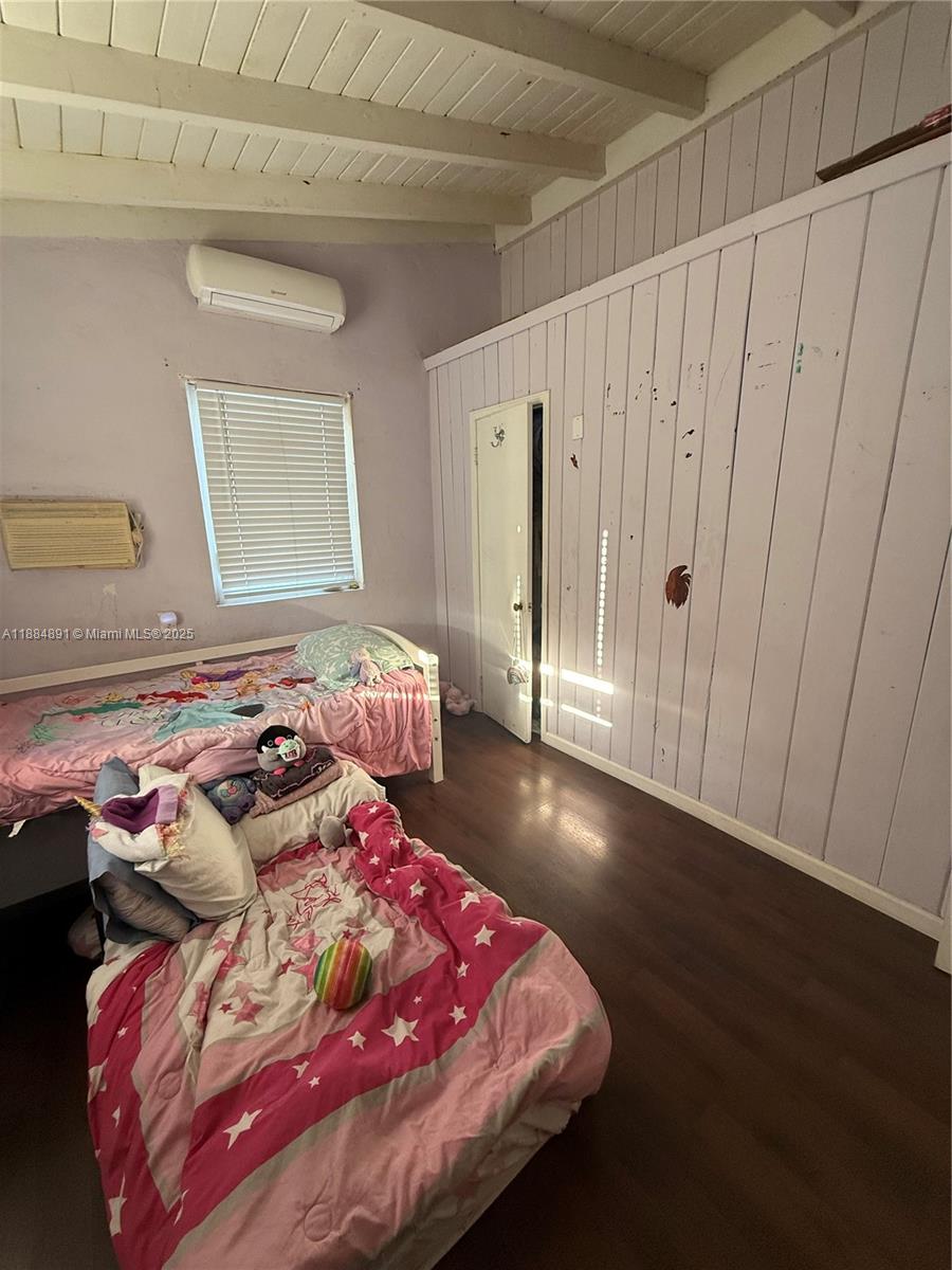 MIAMI GARDENS ESTATES SEC - Residential