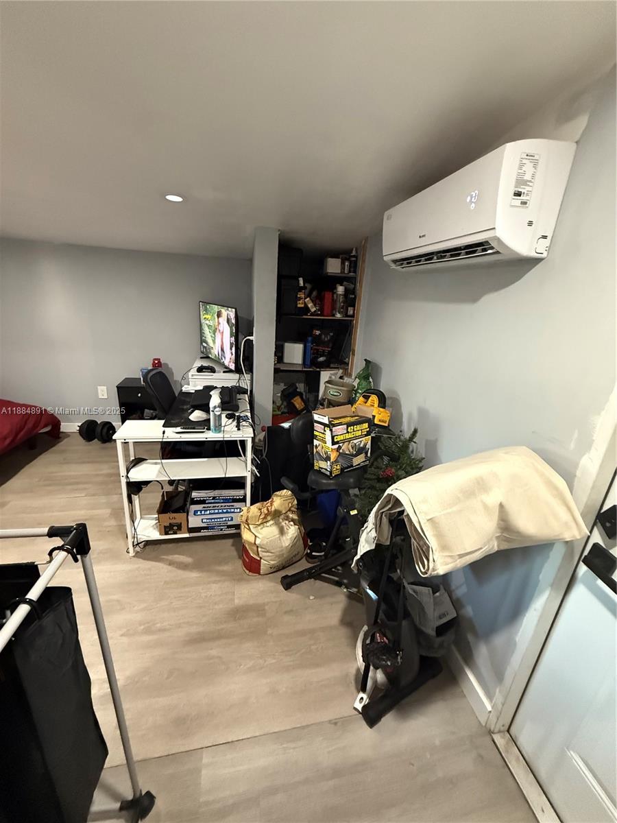 MIAMI GARDENS ESTATES SEC - Residential