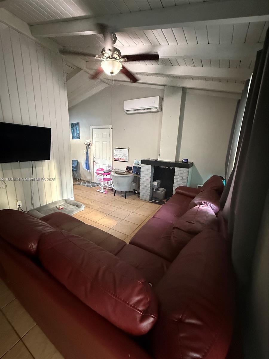 MIAMI GARDENS ESTATES SEC - Residential