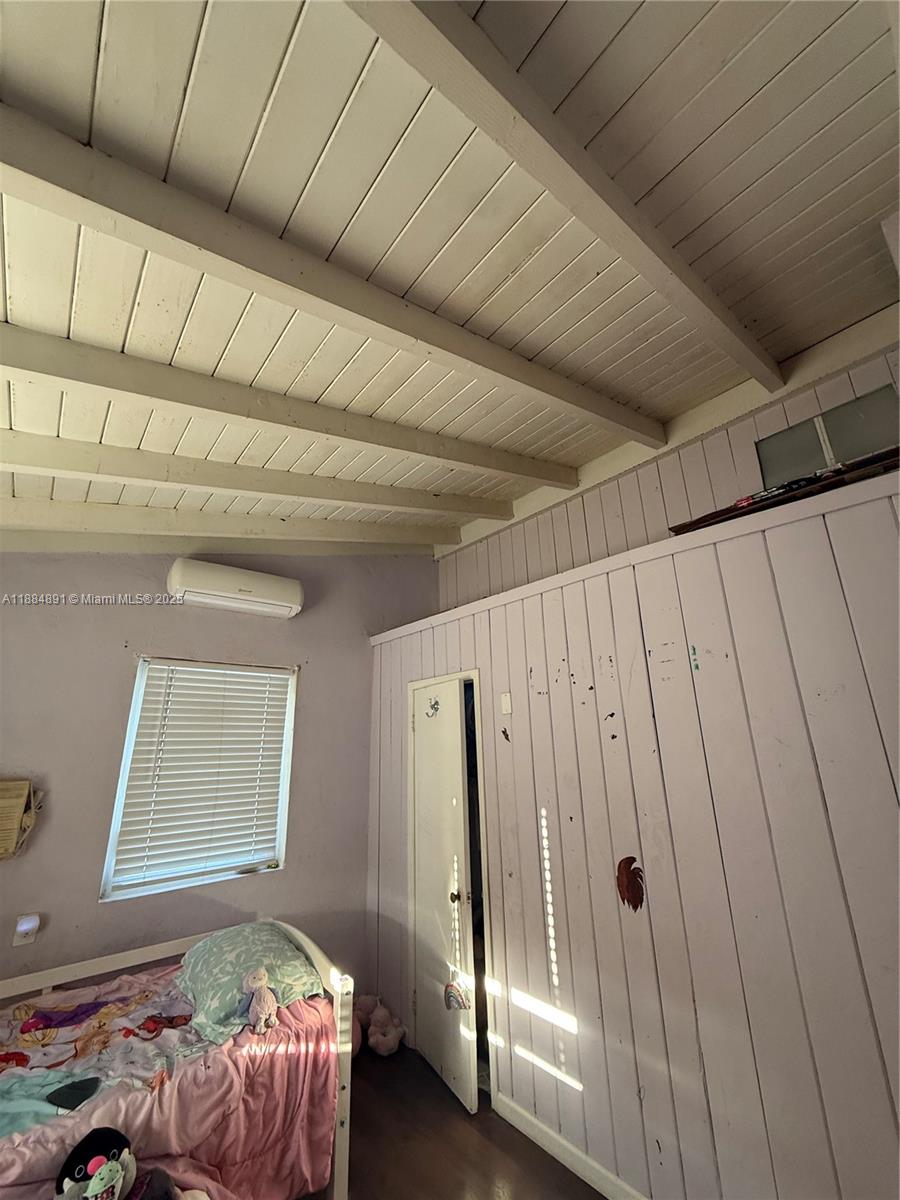 MIAMI GARDENS ESTATES SEC - Residential