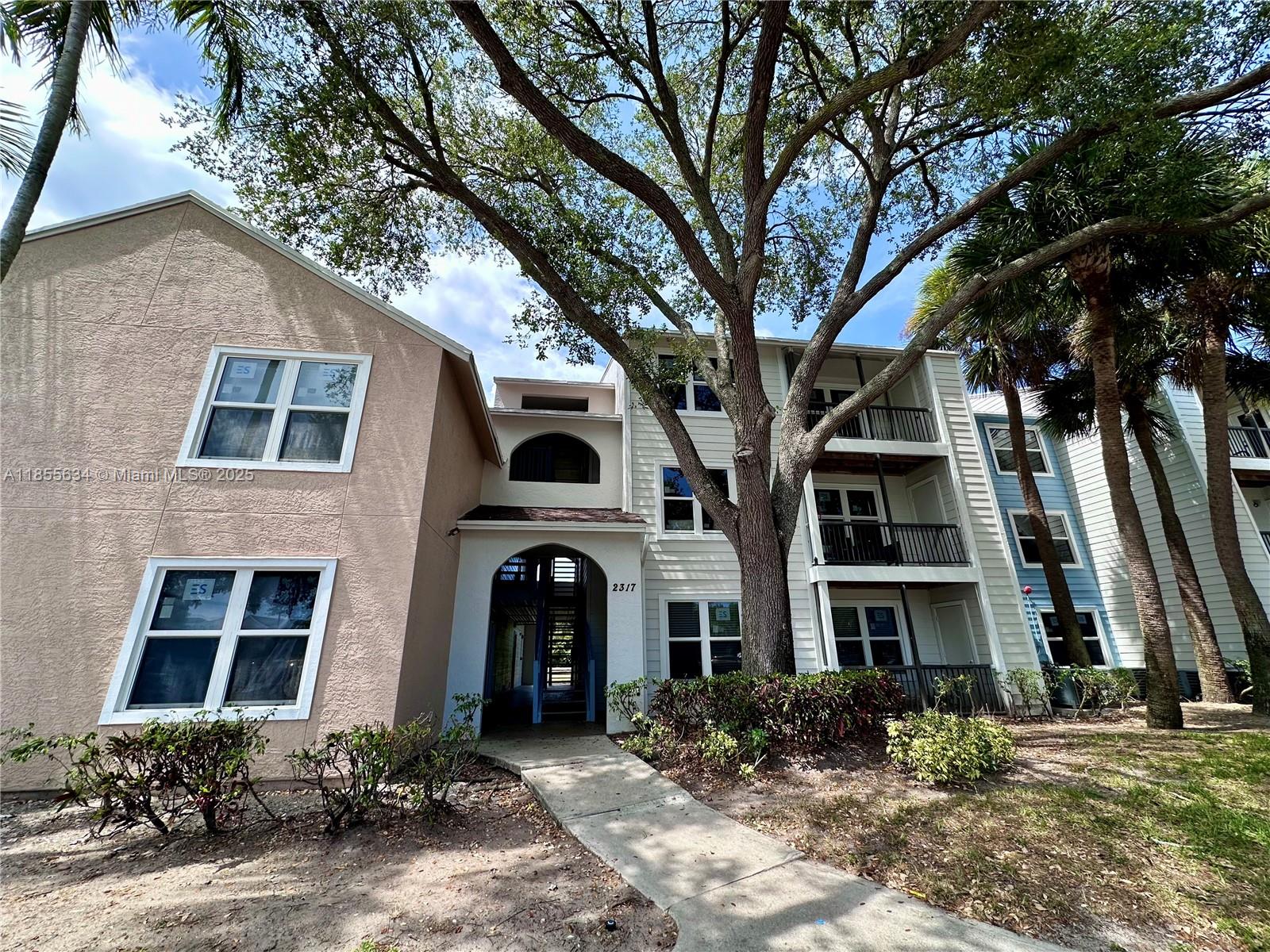 BOYNTON LANDINGS CONDO - Residential Lease