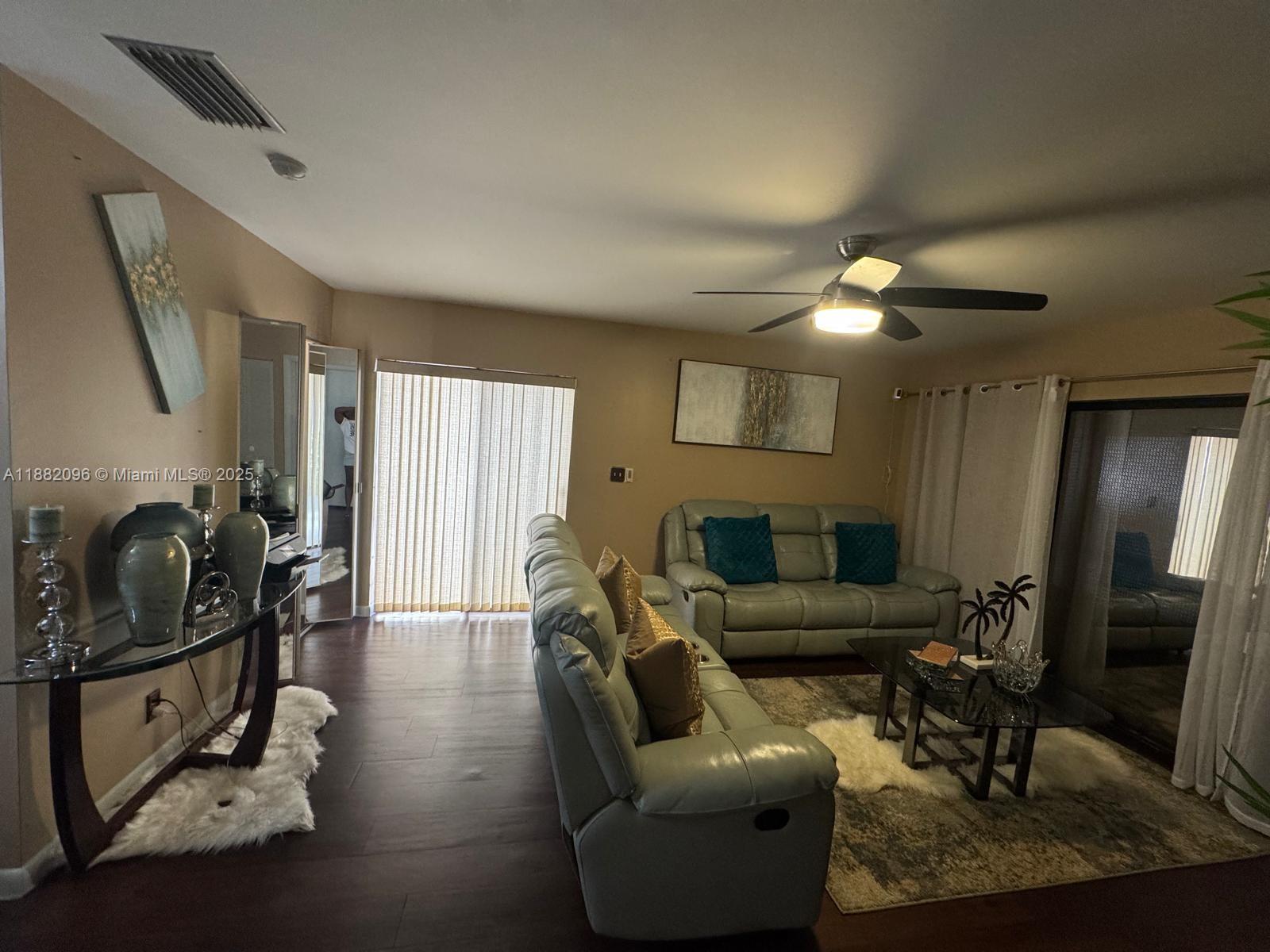HAMMOCKS AT COCONUT CREEK - Residential Lease