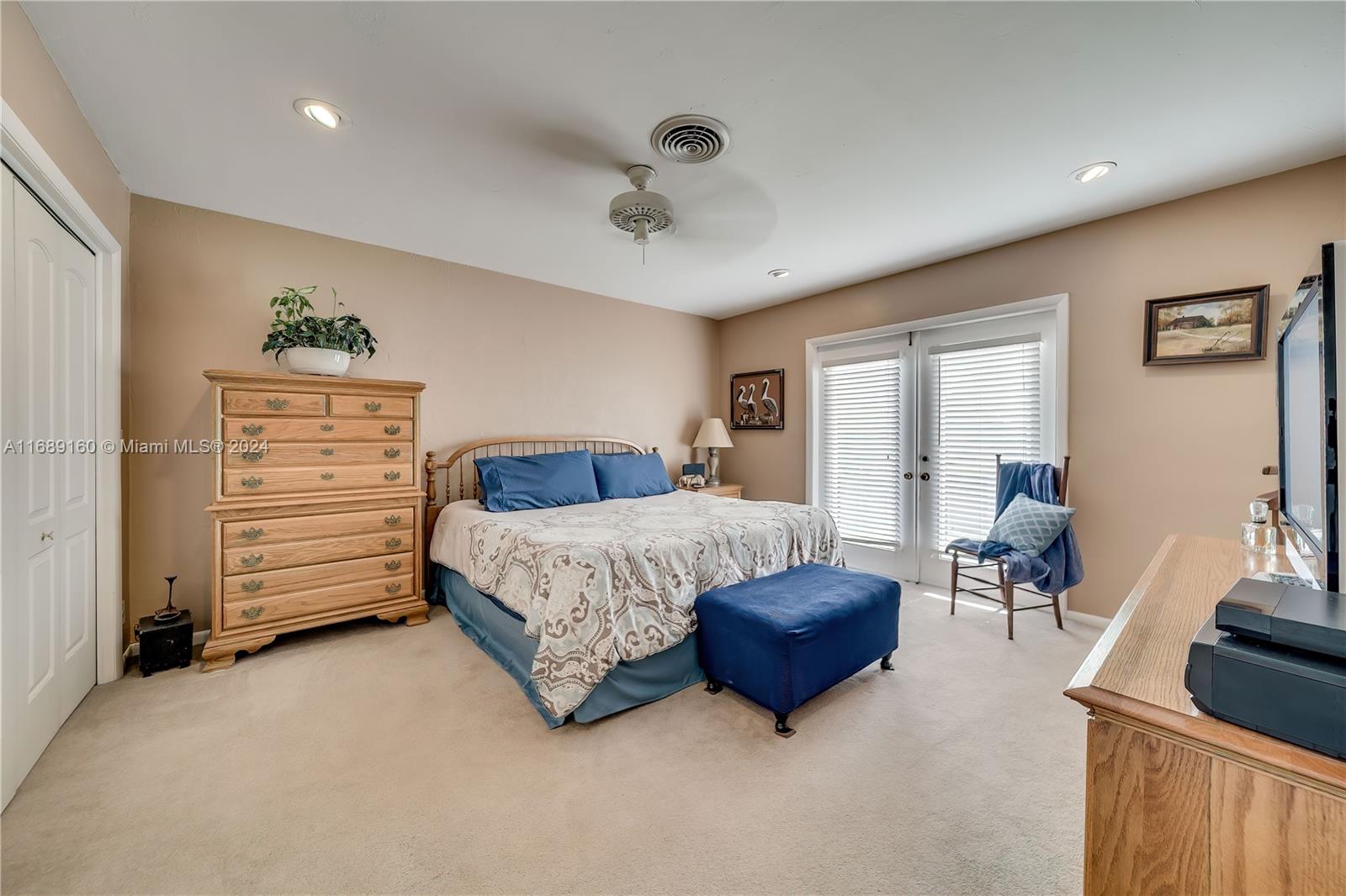 PLANTATION ISLES SEC TWO - Residential