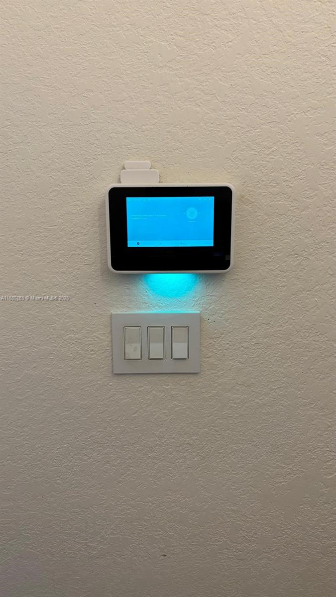 POD 10 AT MONARCH LAKES - Residential