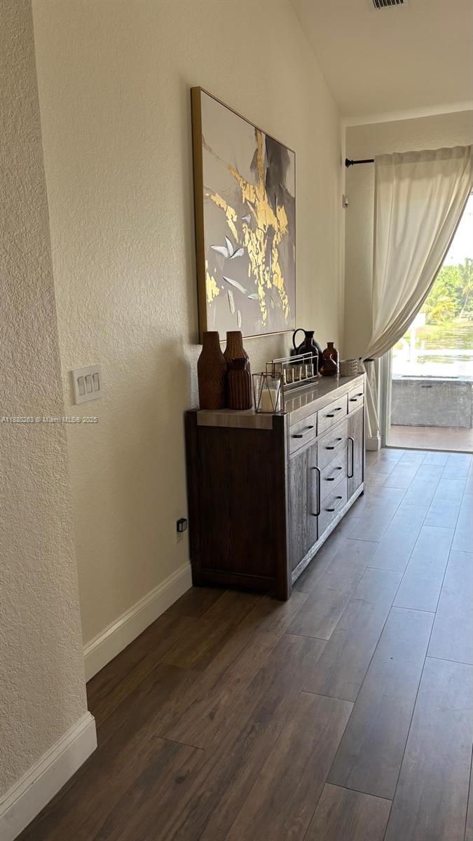 POD 10 AT MONARCH LAKES - Residential