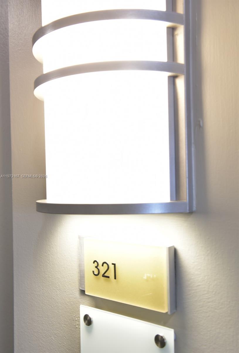 MIDBLOCK MIAMI CONDO - Residential