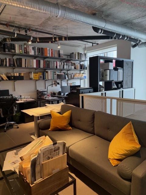 MIDBLOCK MIAMI CONDO - Residential