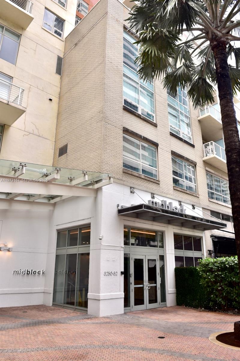 MIDBLOCK MIAMI CONDO - Residential