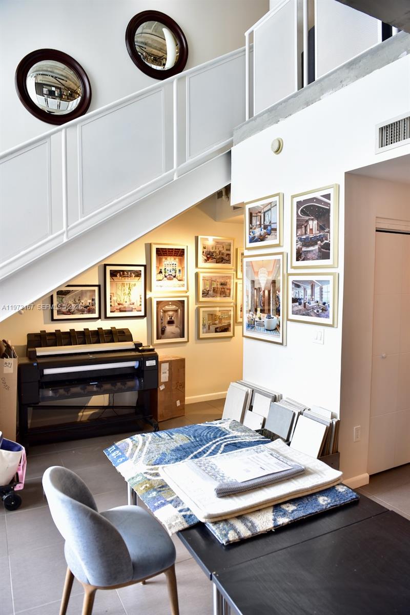 MIDBLOCK MIAMI CONDO - Residential