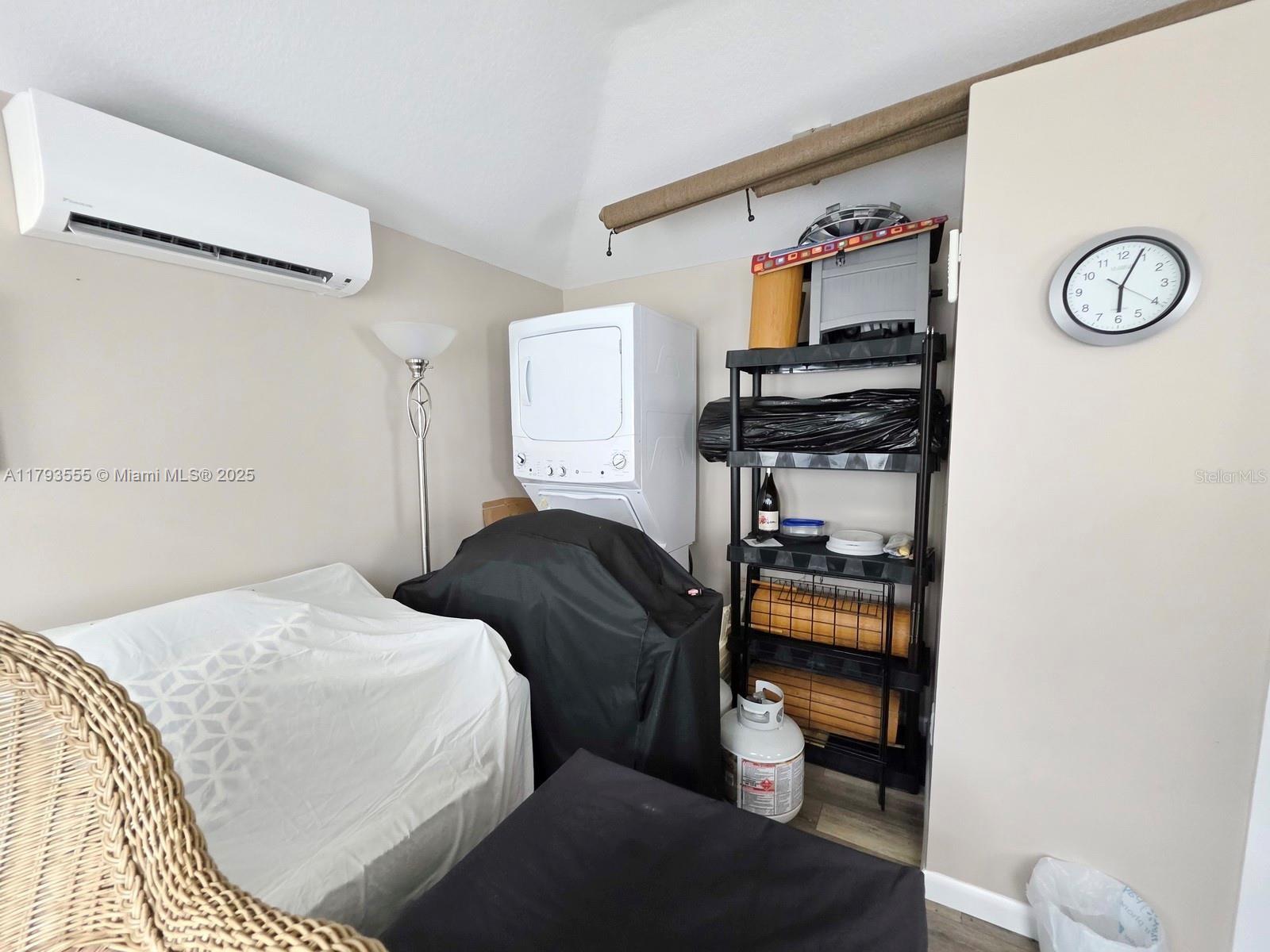 Silver Palms RV Resort - Land