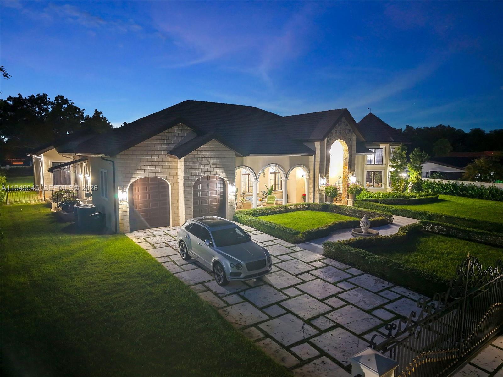 KILLIAN DRIVE ESTATES - Residential