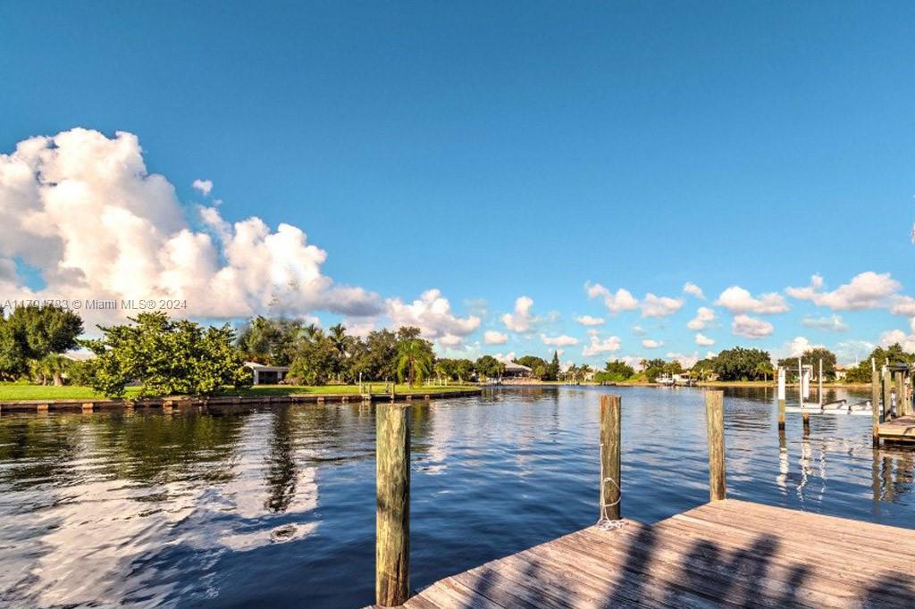 Port Charlotte 55 - Land