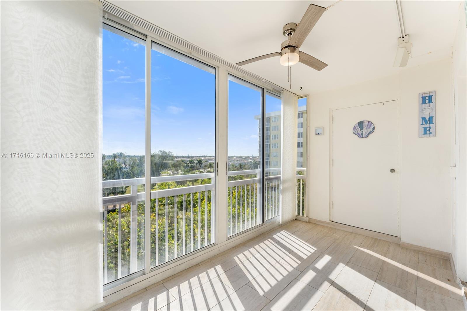 HILLCREST NO 21 CONDO - Residential