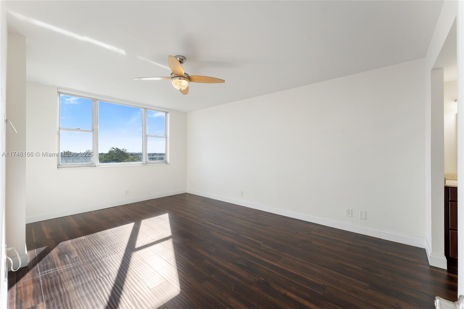 HILLCREST NO 21 CONDO - Residential