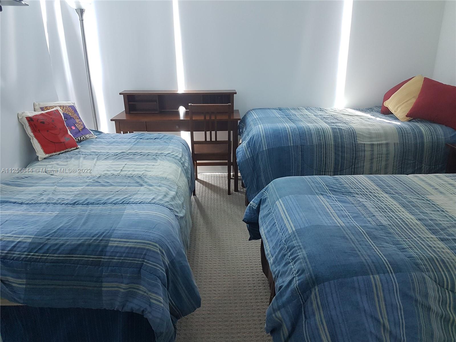 THE PLAZA 851 BRICKELL - Residential Lease