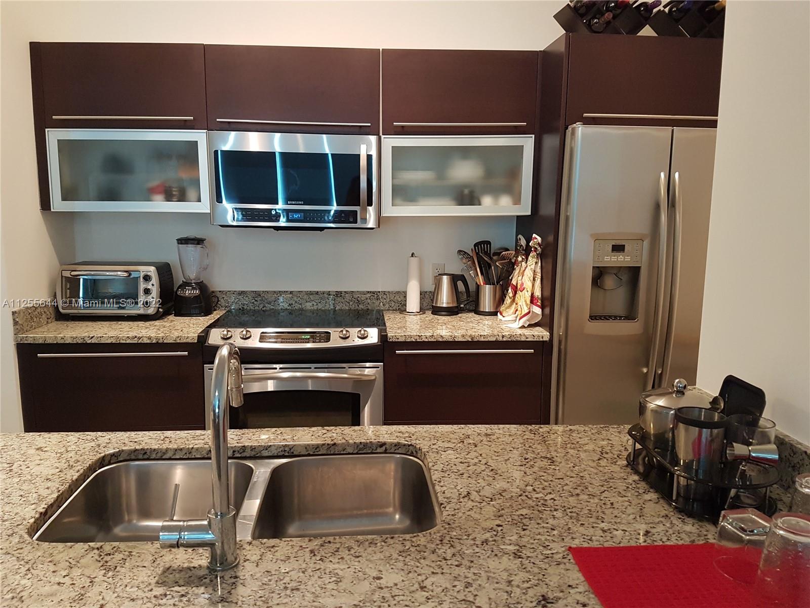 THE PLAZA 851 BRICKELL - Residential Lease