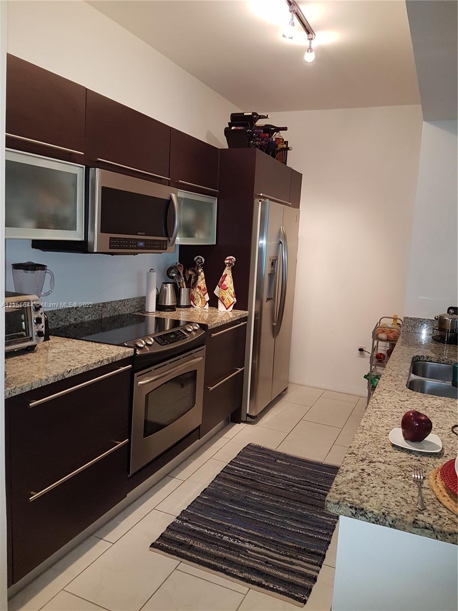 THE PLAZA 851 BRICKELL - Residential Lease