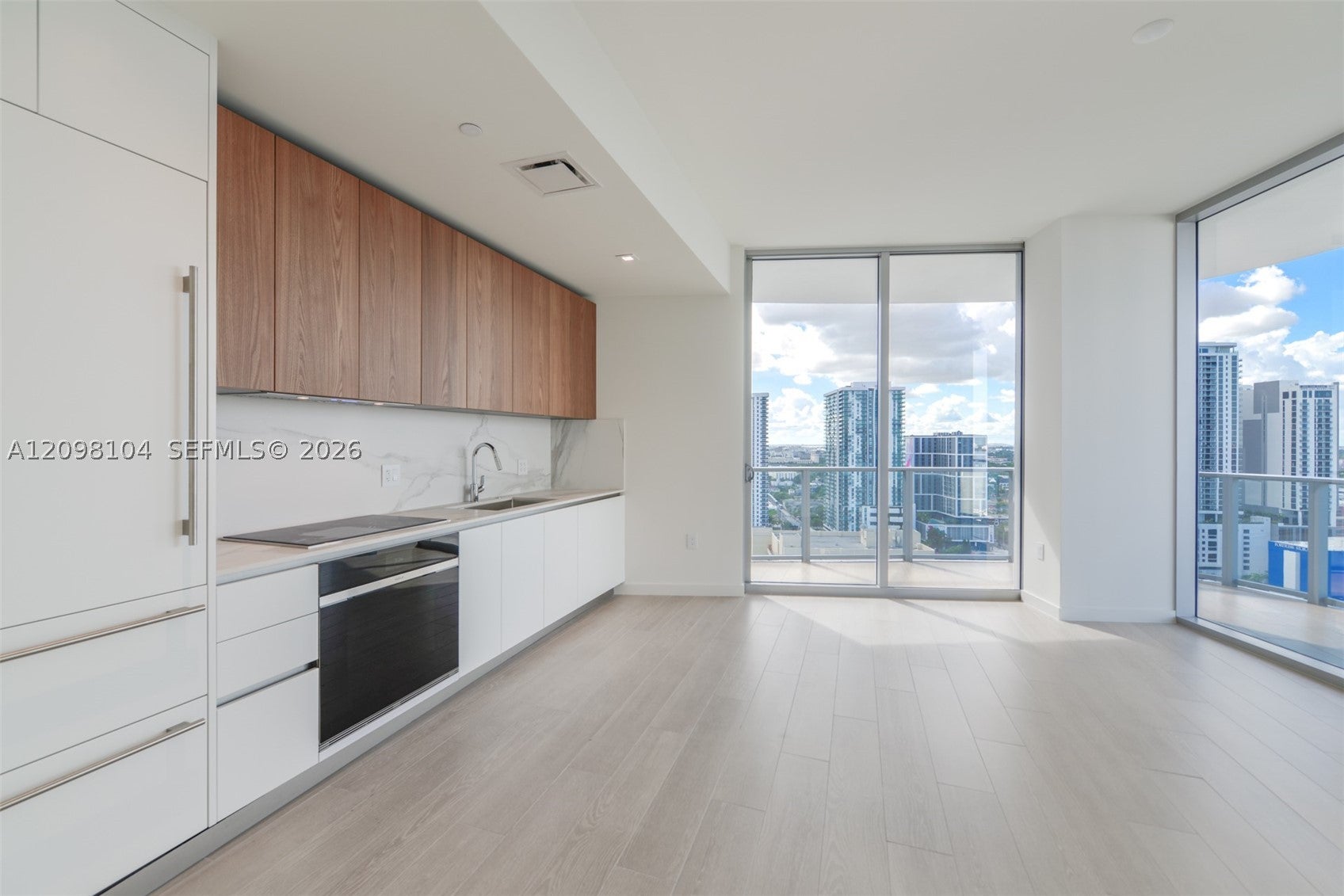 1400 Biscayne Blvd 2207