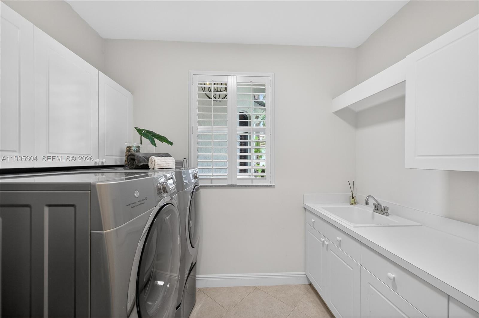 SECTOR 7-PARCEL W - Residential