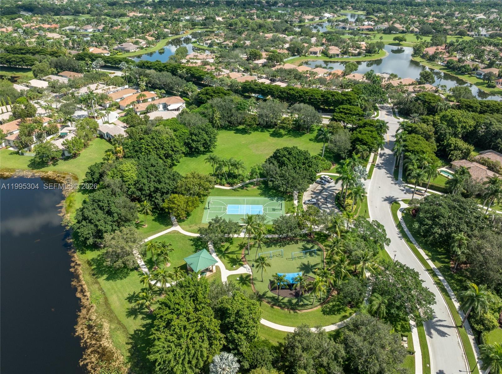 SECTOR 7-PARCEL W - Residential