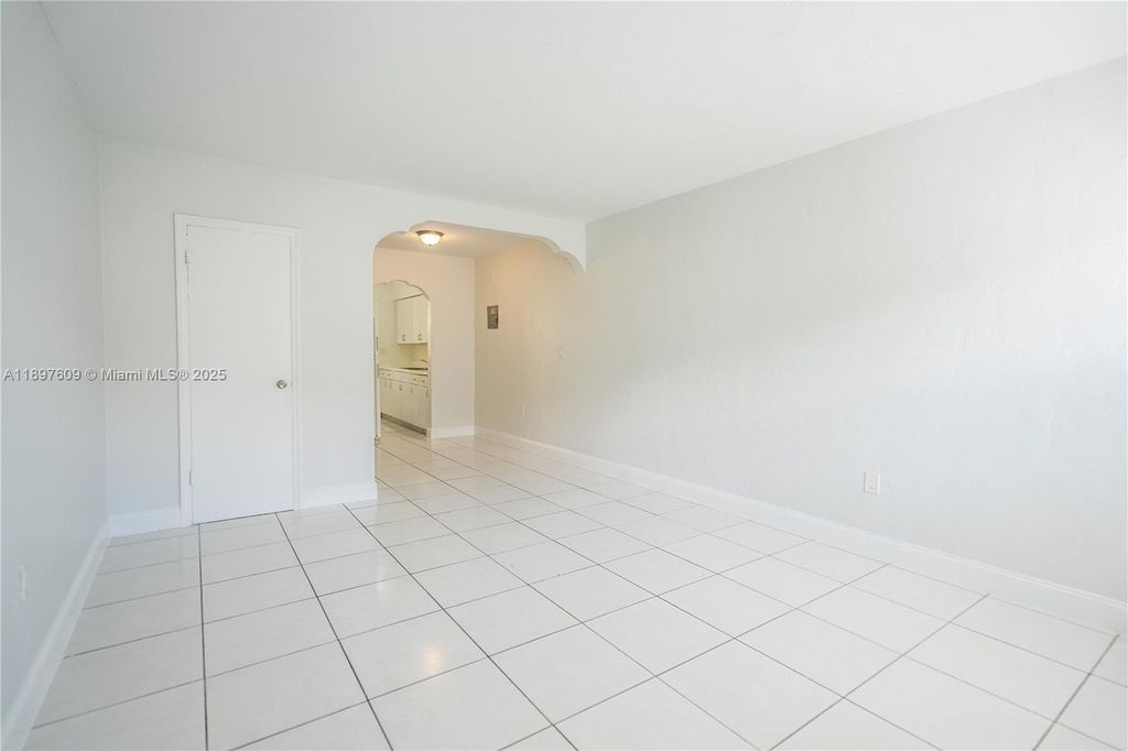 Photo of 7829 Carlyle #4, Miami Beach, FL 33141 (MLS # A11897609)