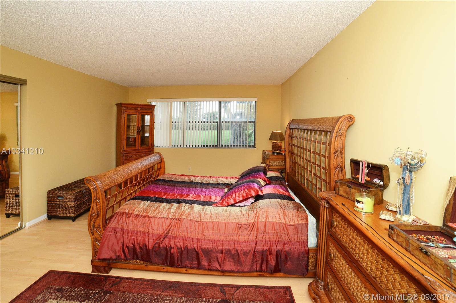 CYPRESS BEND 1-B & 1-C CO - Residential Lease