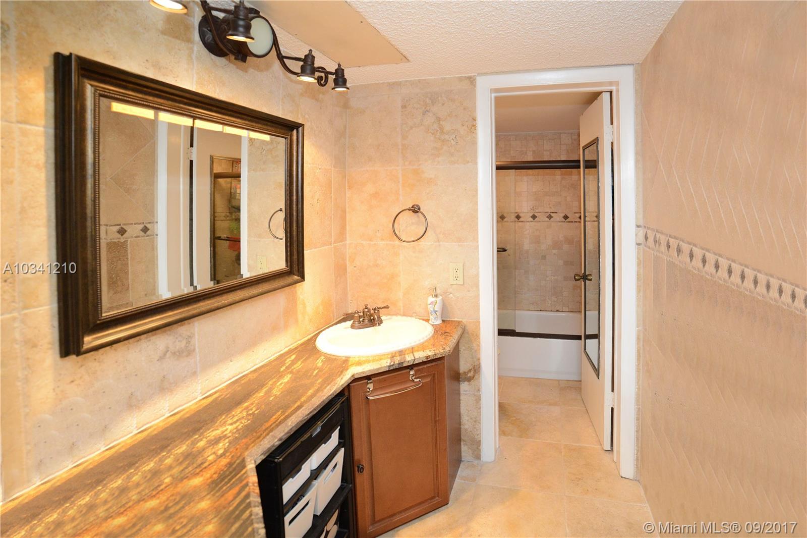 CYPRESS BEND 1-B & 1-C CO - Residential Lease