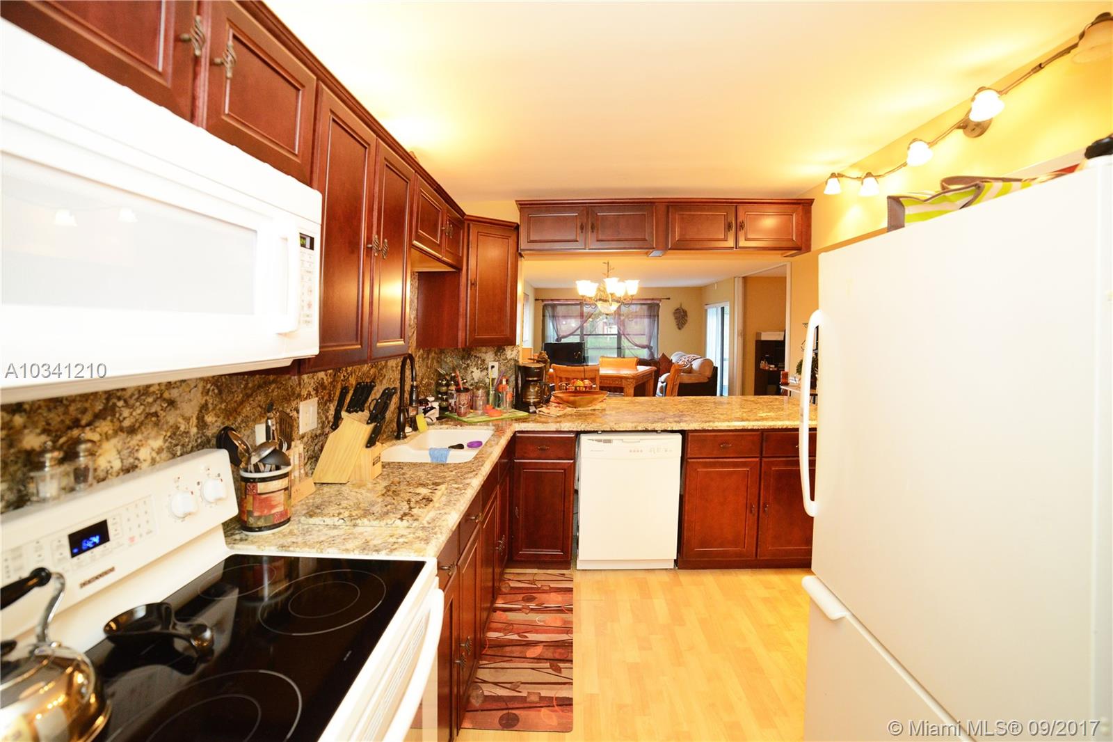 CYPRESS BEND 1-B & 1-C CO - Residential Lease