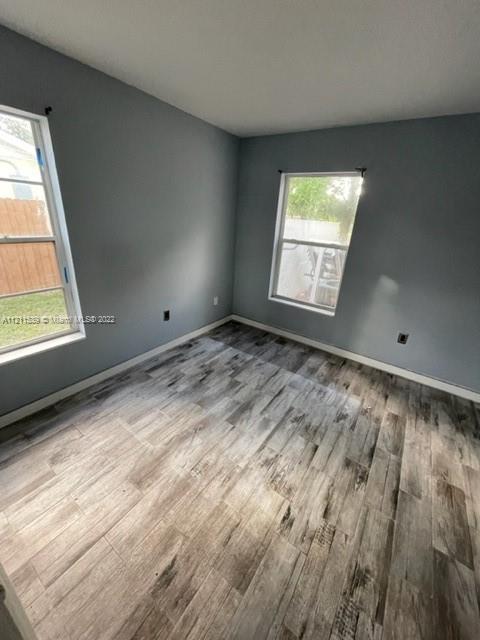 LESLIE ESTS SEC SIX - Residential Lease