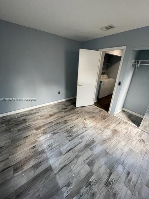 LESLIE ESTS SEC SIX - Residential Lease