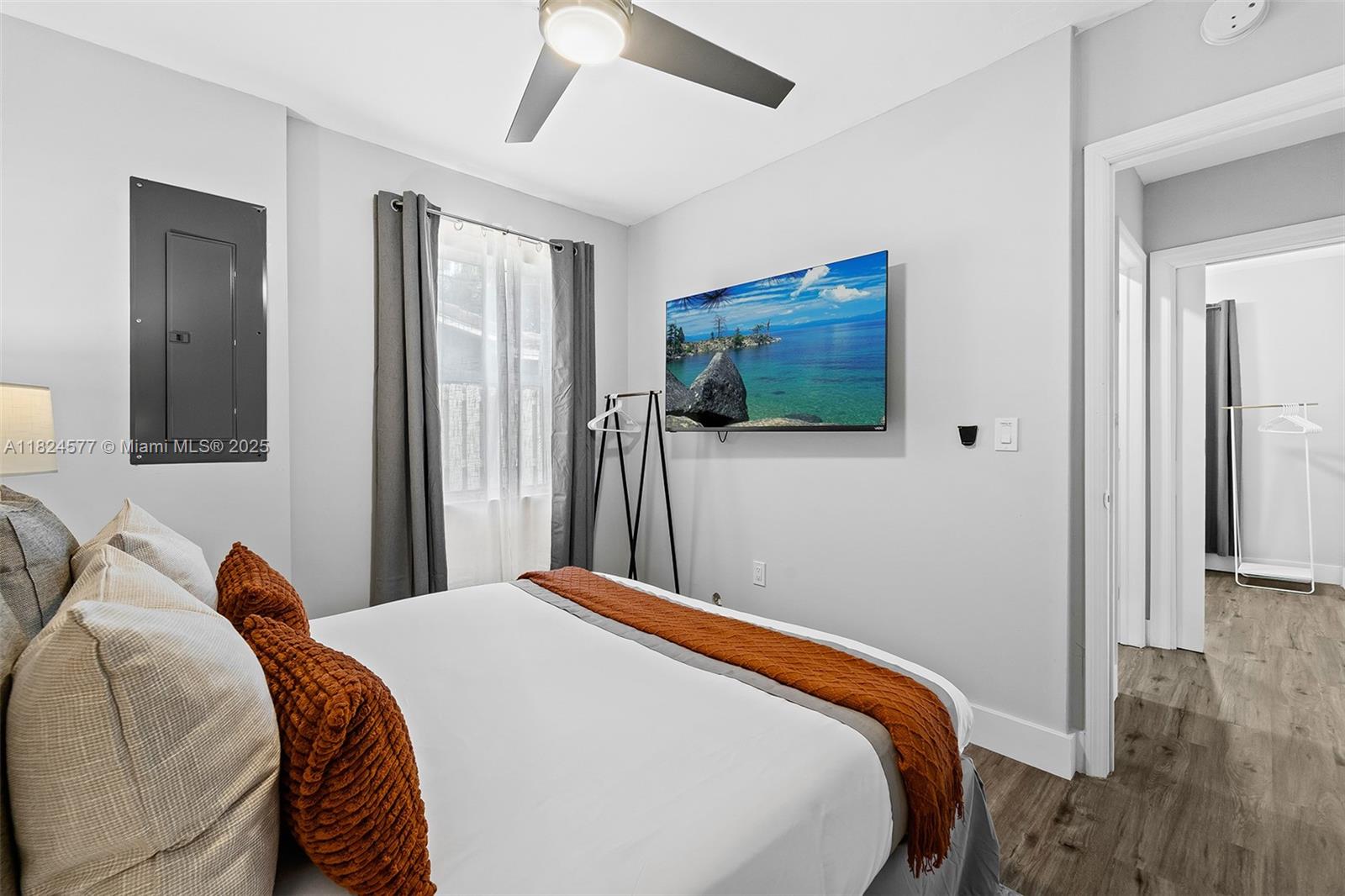 ROYAL PALM ACRES SEC 6 - Residential Lease