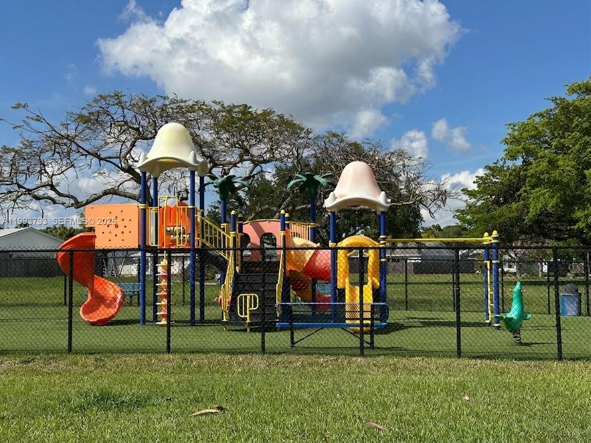 CUTLER CREEK CLUB SEC 2 - Residential