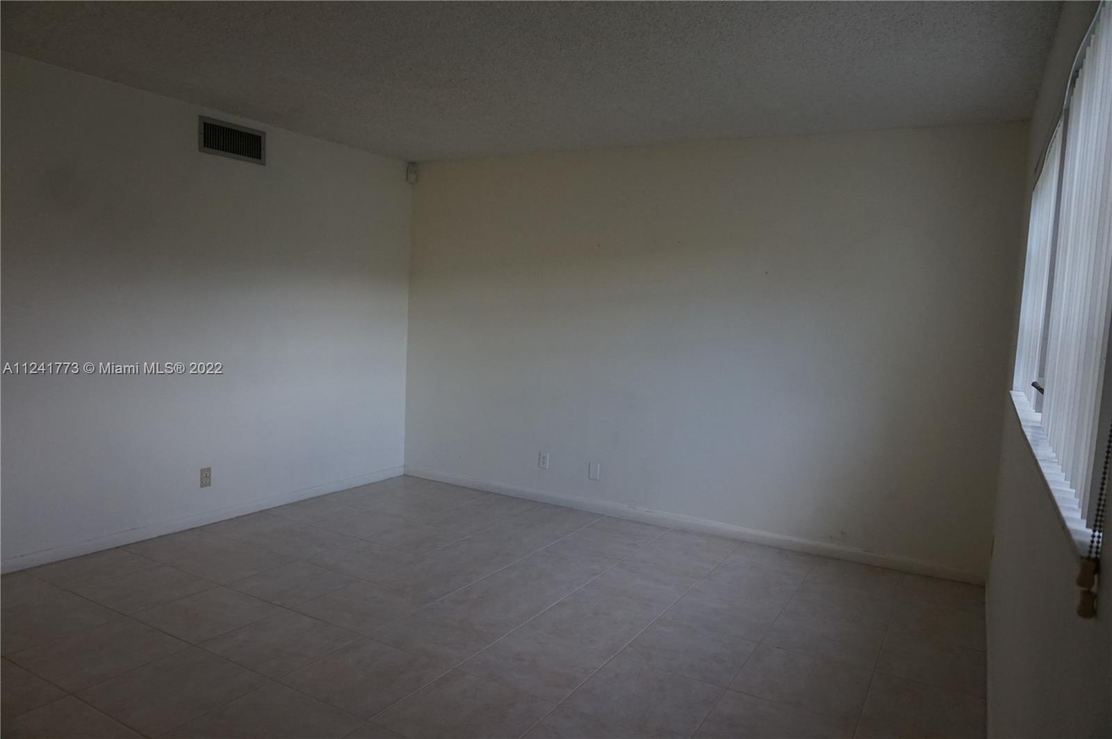 CENTER COURT CONDO APTS - Residential