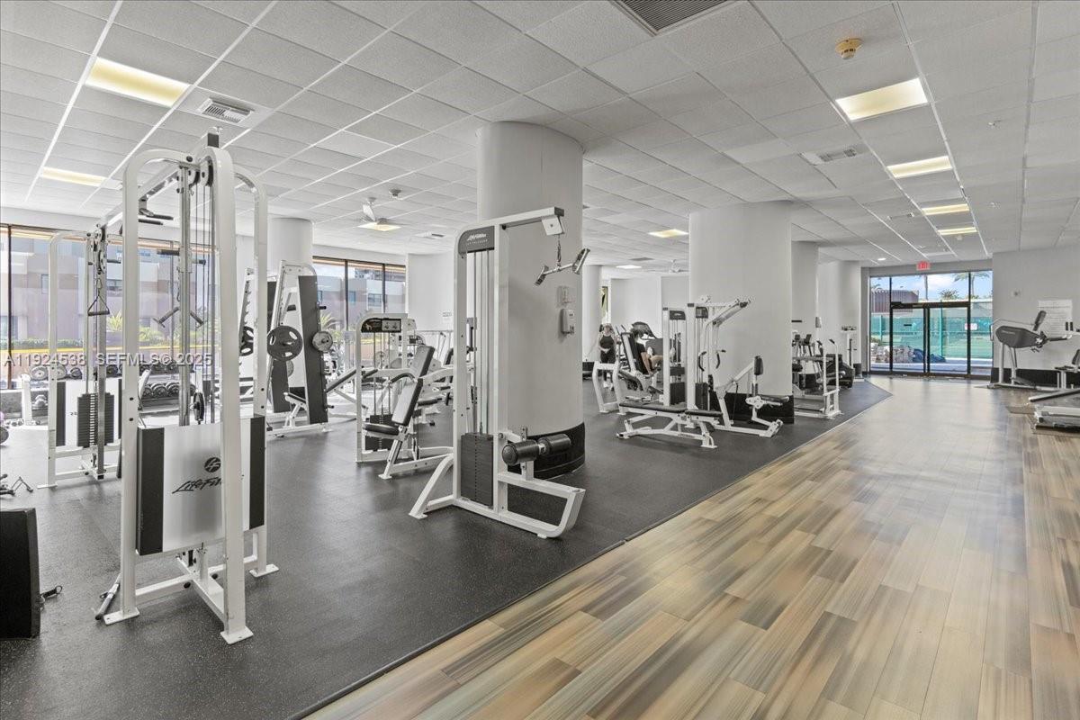 CRICKET CLUB CONDO - Residential