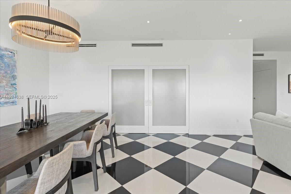 CRICKET CLUB CONDO - Residential