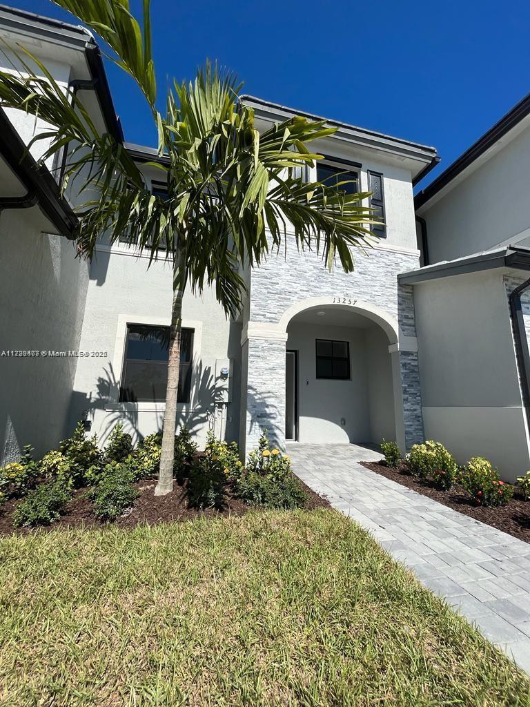 13257 Sw 286th Terrace 13257, Homestead, Miami-Dade County, Florida - 3 Bedrooms  
3 Bathrooms - 