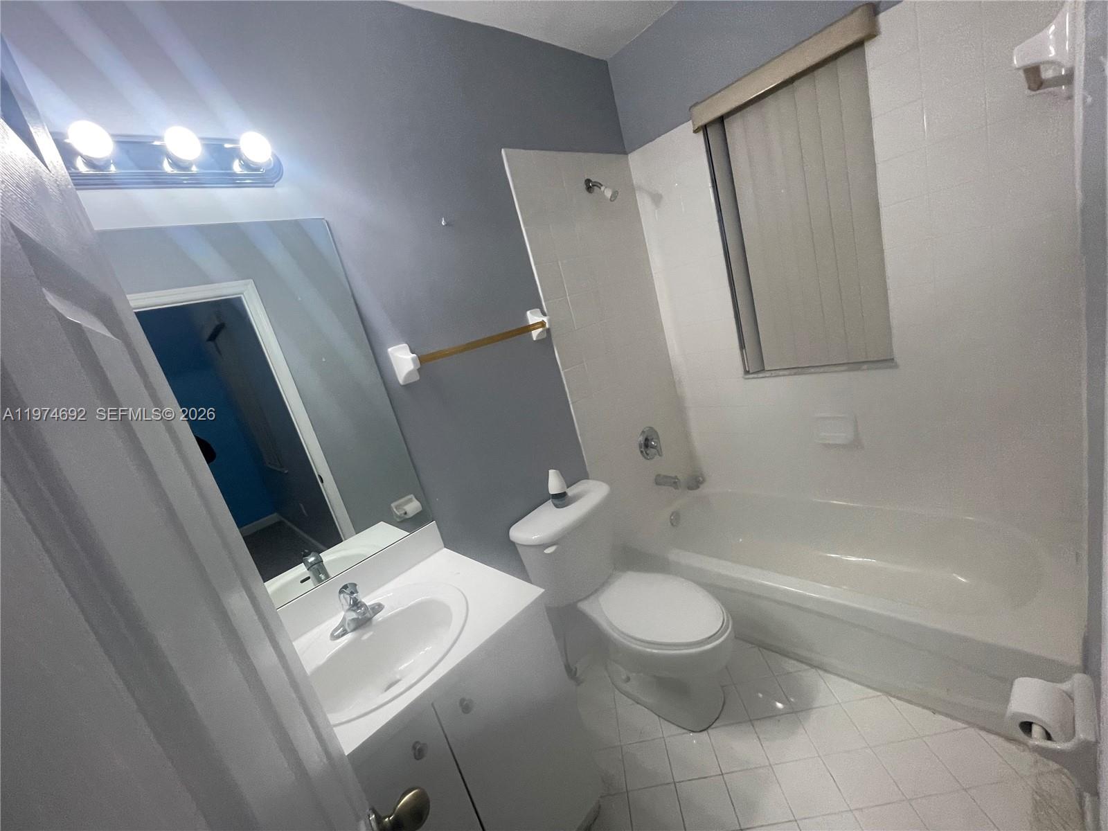 VILLAS AT CARMEL CONDO NO - Residential