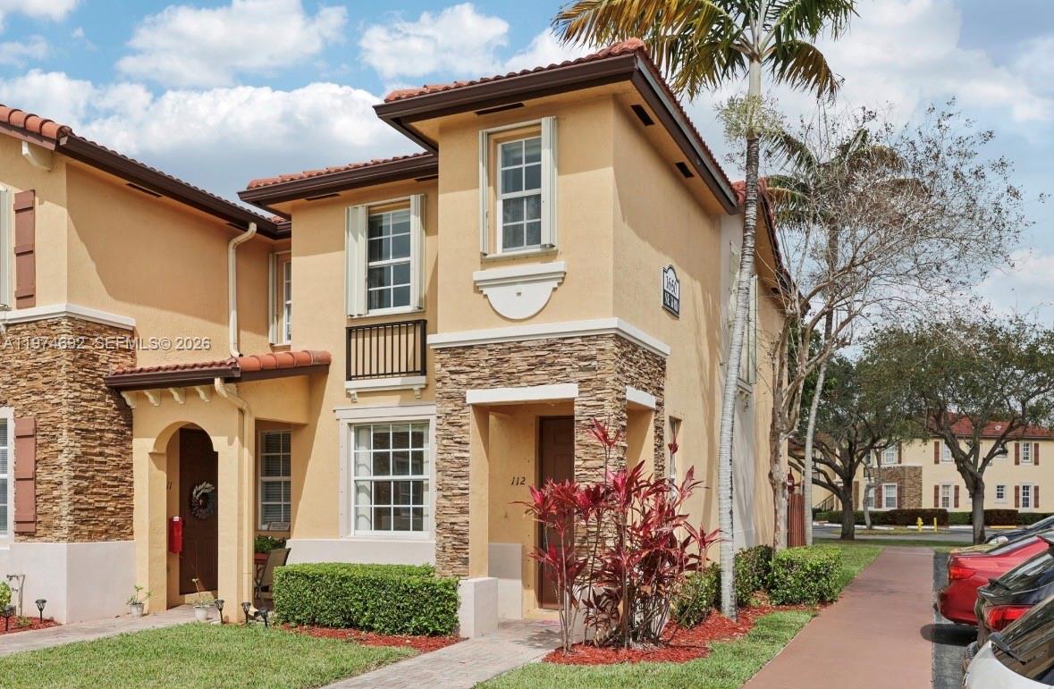 VILLAS AT CARMEL CONDO NO - Residential